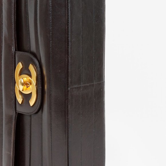 *SOLD* Chanel Vintage CC Horizontal Quilt Brown Jumbo Flap Bag - Picture 6 of 15